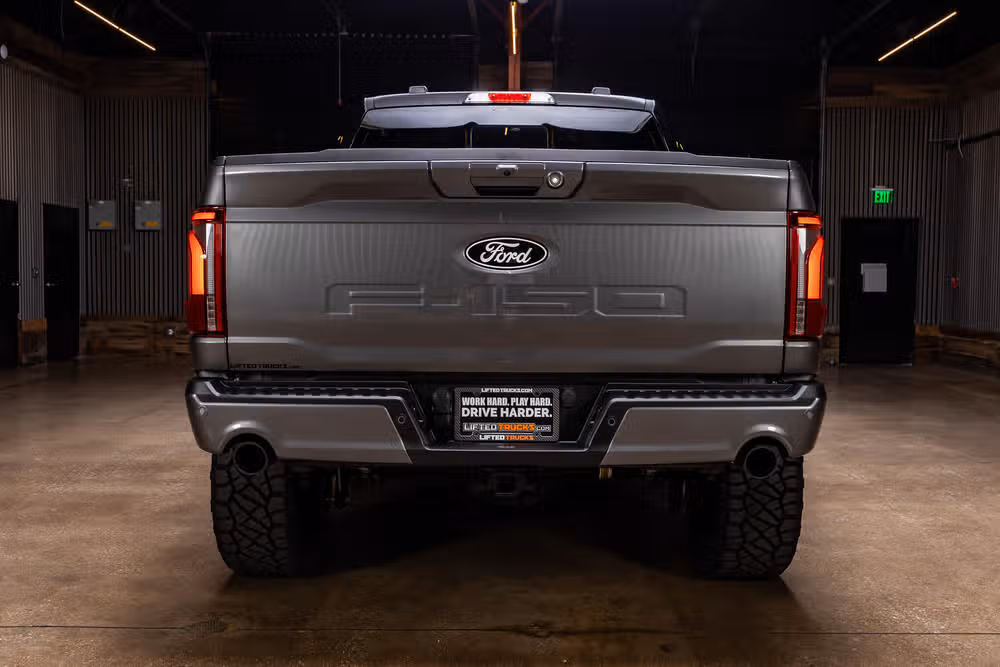 2026 Ford F-150 Lariat SuperCrew Image 8