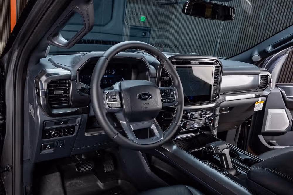 2026 Ford F-150 Lariat SuperCrew Image 17