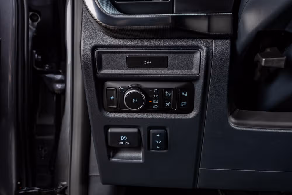 2026 Ford F-150 Lariat SuperCrew Image 22