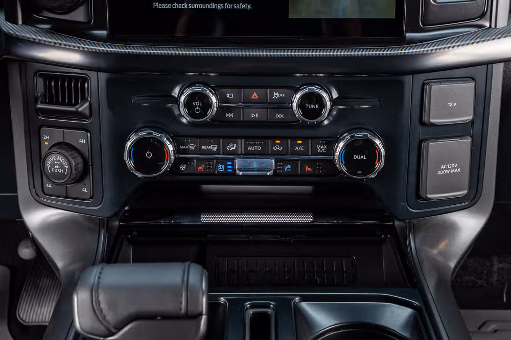 2026 Ford F-150 Lariat SuperCrew Image 28