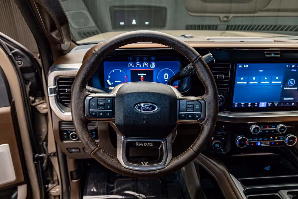2026 Ford F-250 Super Duty King Ranch Crew Cab Image 17
