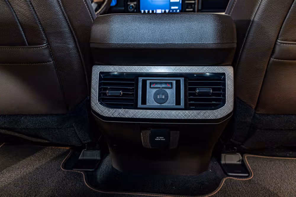 2026 Ford F-250 Super Duty King Ranch Crew Cab Image 27