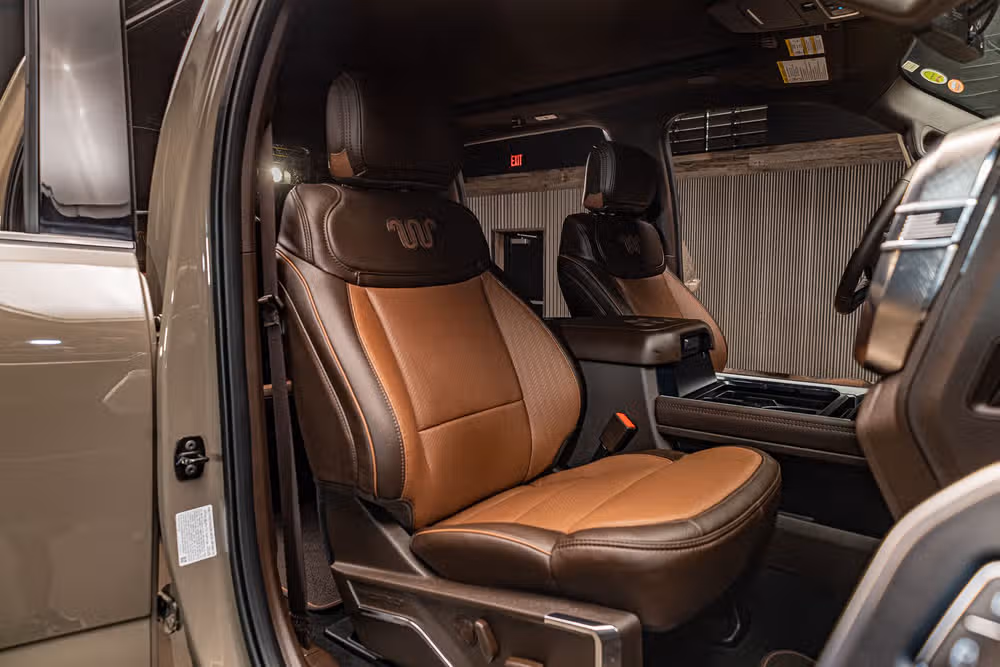 2026 Ford F-250 Super Duty King Ranch Crew Cab Image 31