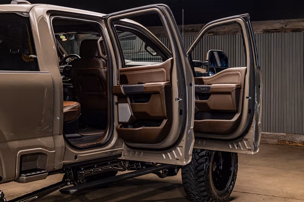 2026 Ford F-250 Super Duty King Ranch Crew Cab Image 34