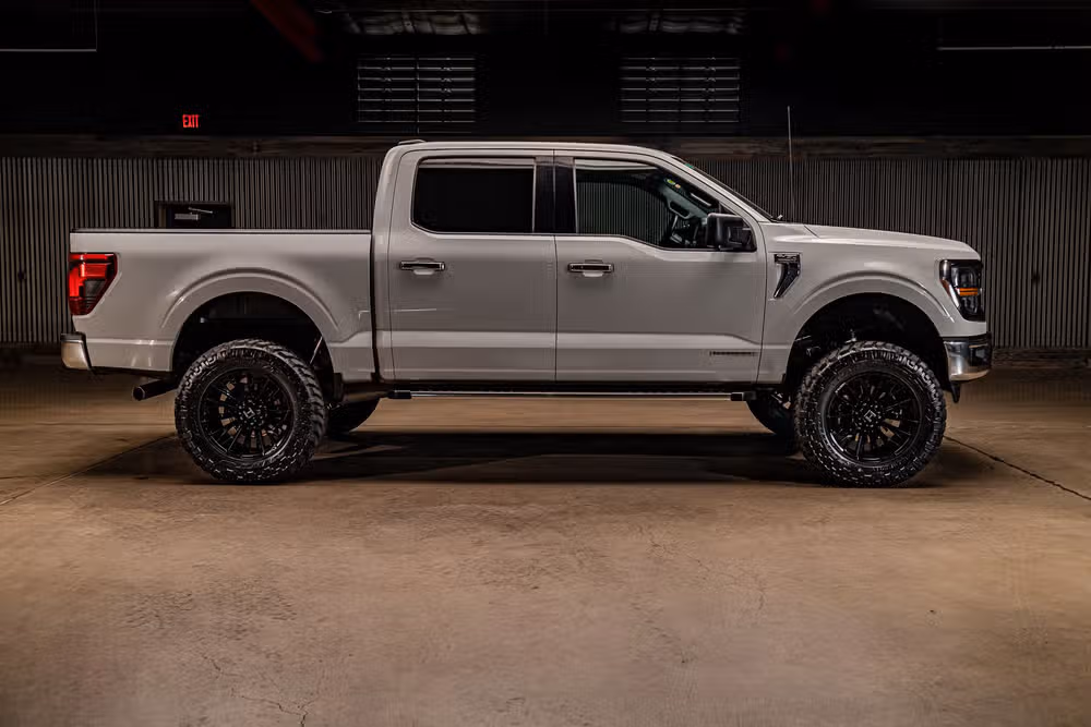 2024 Ford F-150 XLT SuperCrew Image 10