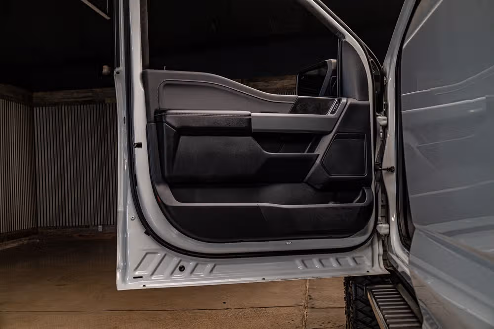2024 Ford F-150 XLT SuperCrew Image 29