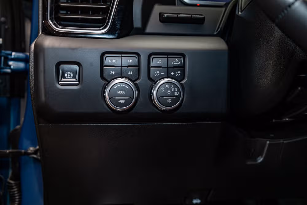 2026 GMC Sierra 3500HD Denali Ultimate Crew Cab Image 20