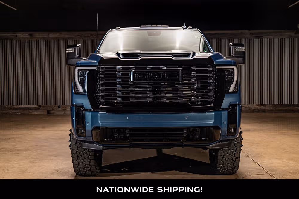 2026 GMC Sierra 3500HD Denali Ultimate Crew Cab Image 4