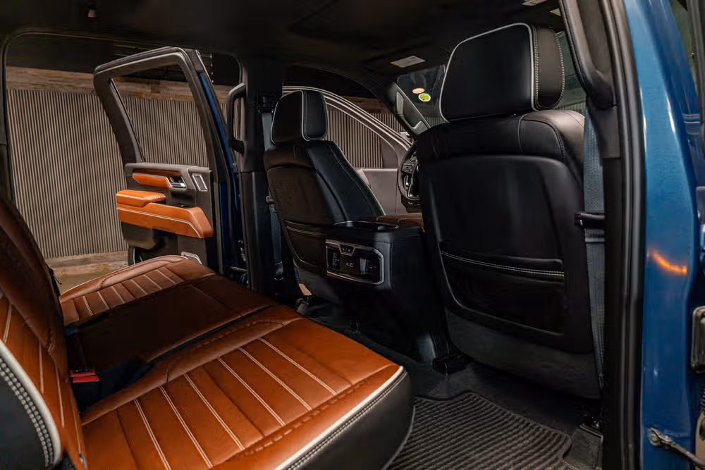 2026 GMC Sierra 3500HD Denali Ultimate Crew Cab Image 29