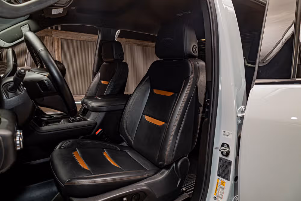 2025 GMC Sierra 2500HD AT4 Crew Cab Image 23