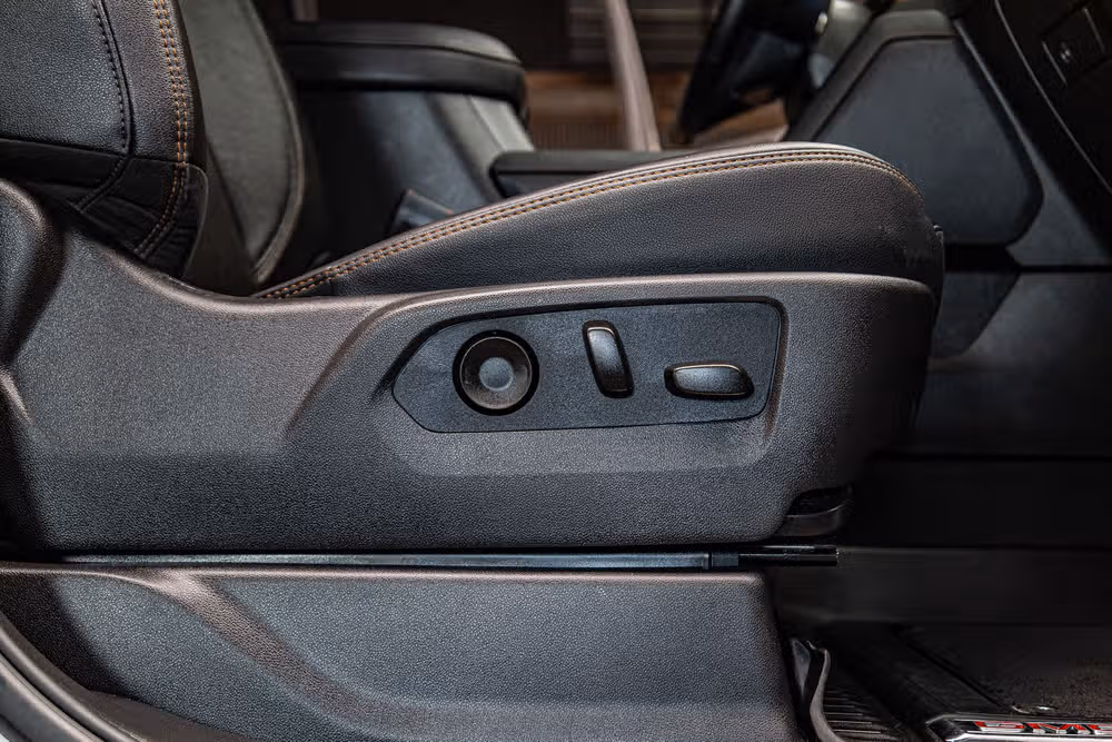 2025 GMC Sierra 2500HD AT4 Crew Cab Image 29