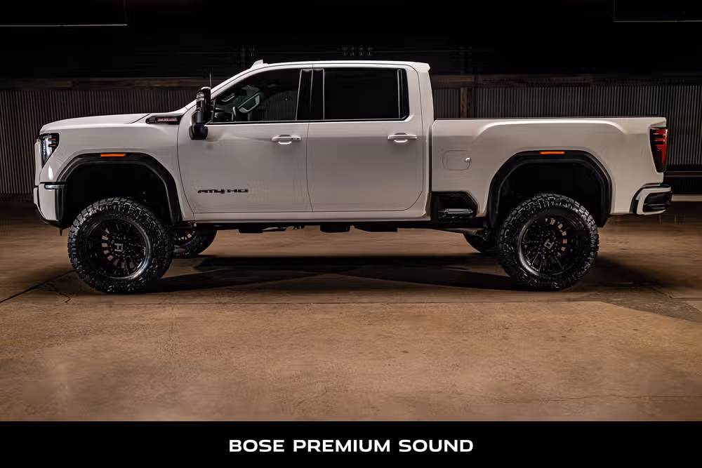 2025 GMC Sierra 2500HD AT4 Crew Cab Image 6