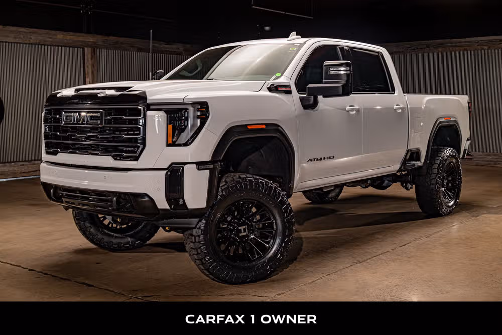 2025 GMC Sierra 2500HD AT4 Crew Cab Image 5