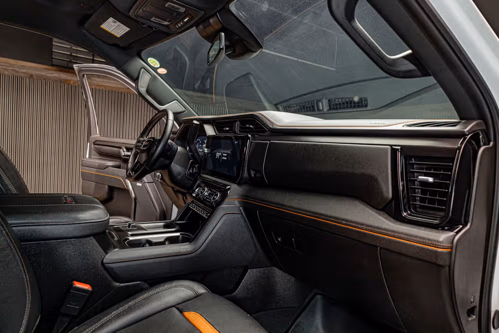 2025 GMC Sierra 2500HD AT4 Crew Cab Image 19
