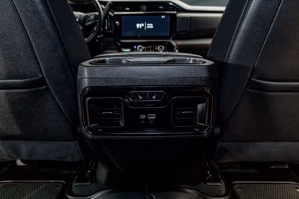 2025 GMC Sierra 2500HD AT4 Crew Cab Image 26
