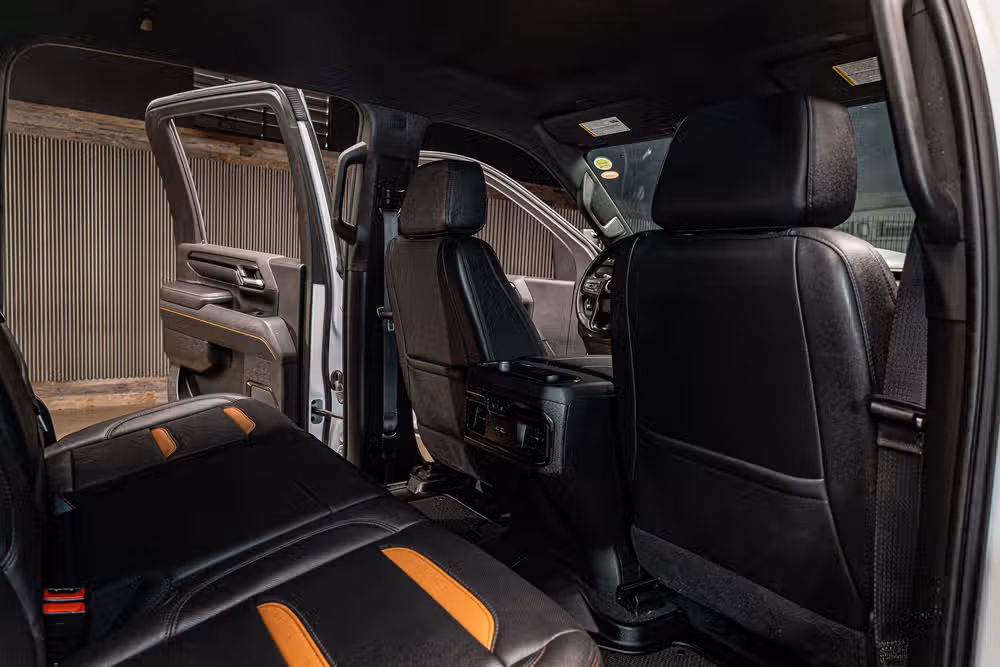 2025 GMC Sierra 2500HD AT4 Crew Cab Image 28