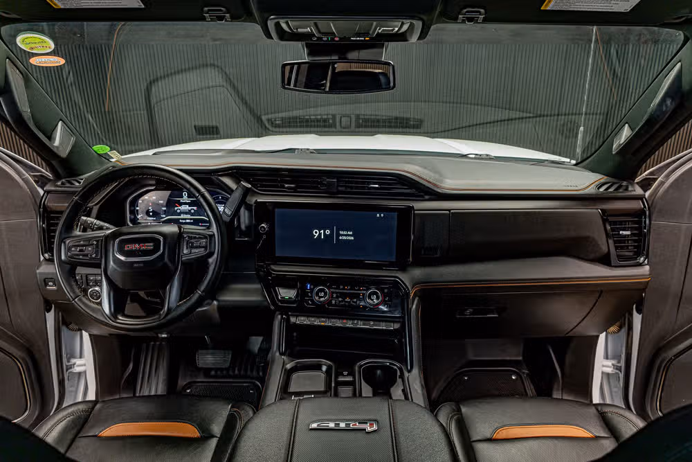2025 GMC Sierra 2500HD AT4 Crew Cab Image 18