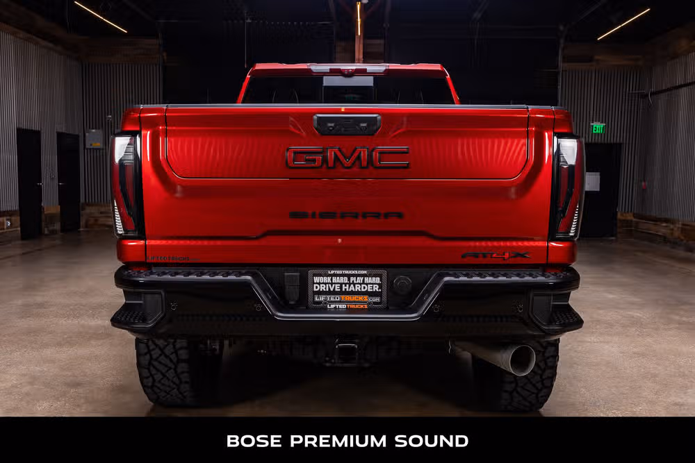 2025 GMC Sierra 2500HD AT4X Crew Cab Image 8