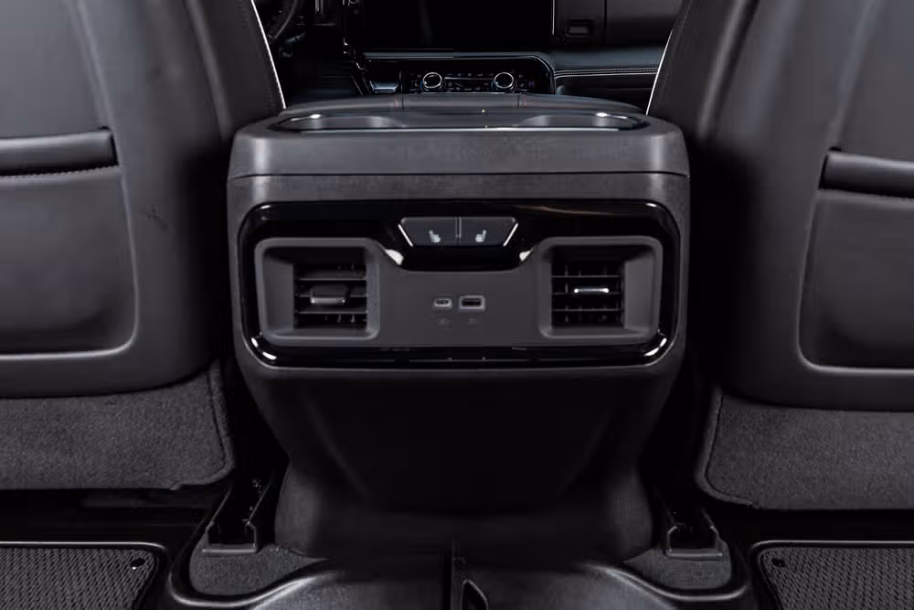 2025 GMC Sierra 2500HD AT4X Crew Cab Image 34