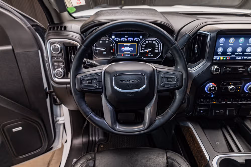 2021 GMC Sierra 3500HD Denali Crew Cab Image 13
