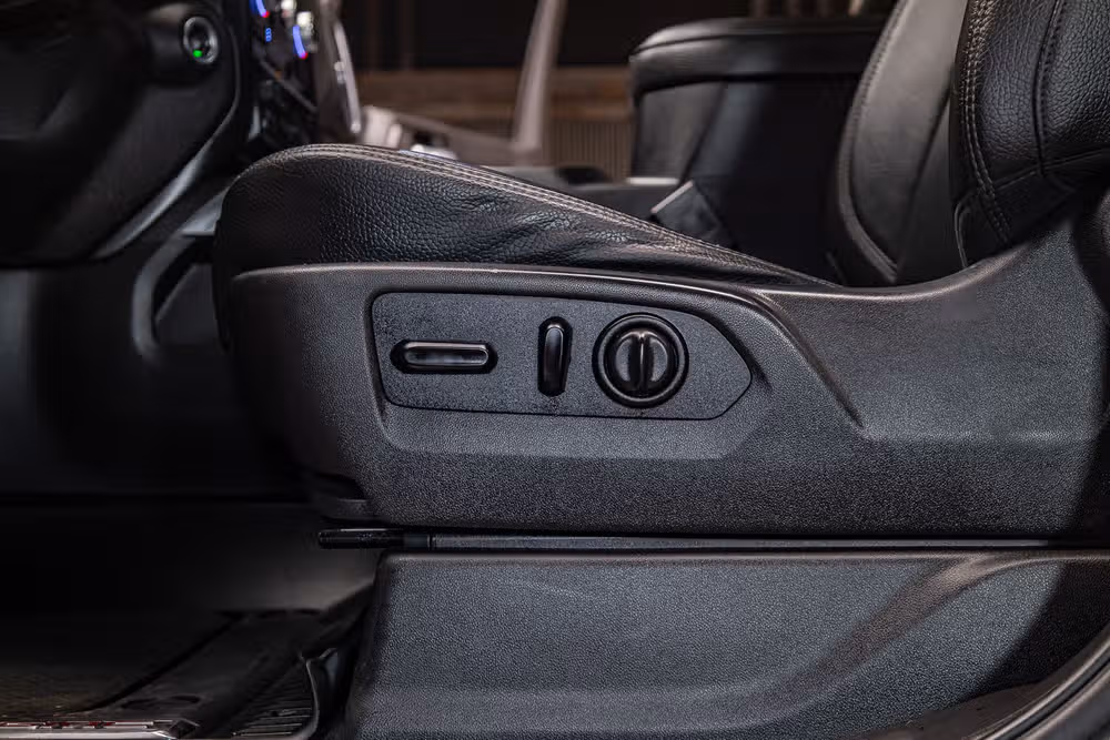2021 GMC Sierra 3500HD Denali Crew Cab Image 21