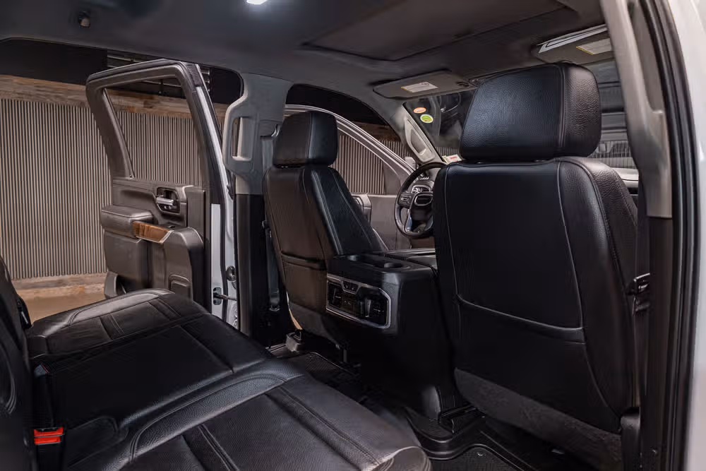 2021 GMC Sierra 3500HD Denali Crew Cab Image 25