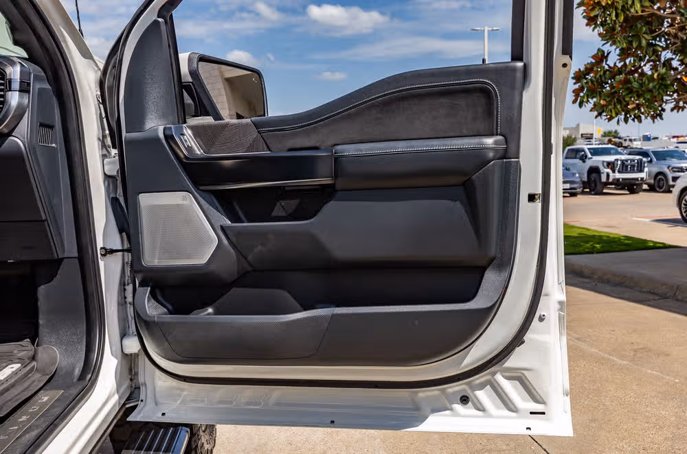 2022 Ford F-150 Platinum SuperCrew Image 38