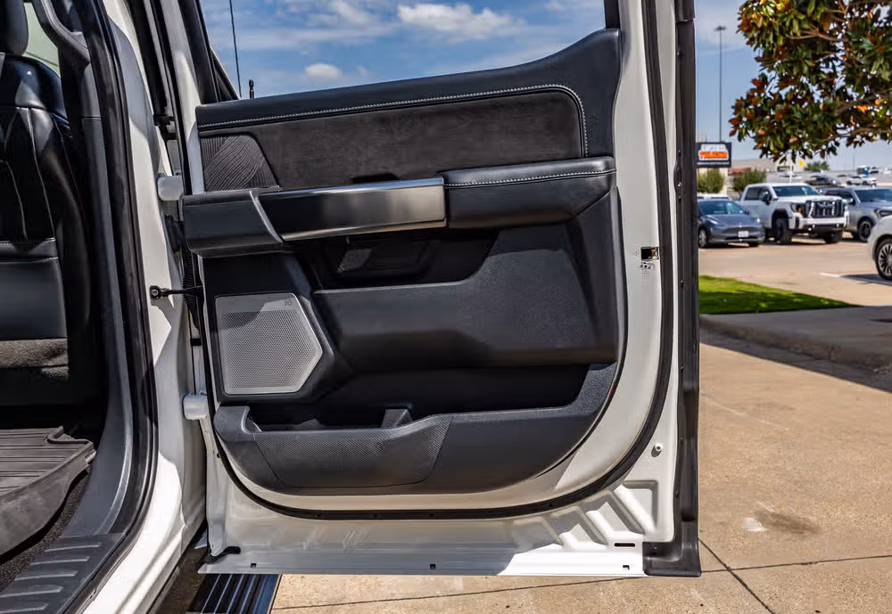 2022 Ford F-150 Platinum SuperCrew Image 40