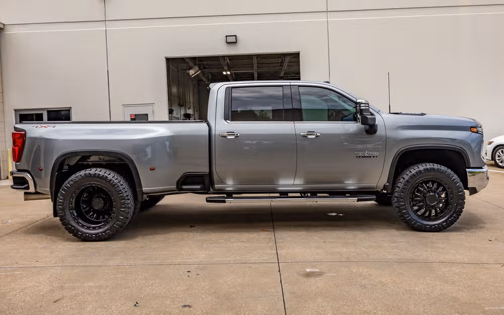 2026 Chevrolet Silverado 3500HD LTZ Crew Cab Image 11