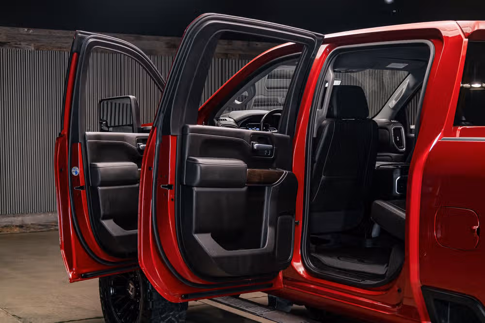 2020 GMC Sierra 2500HD Denali Crew Cab Image 31