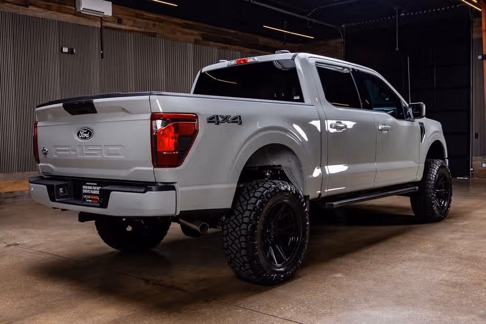 2026 Ford F-150 XLT SuperCrew Image 10
