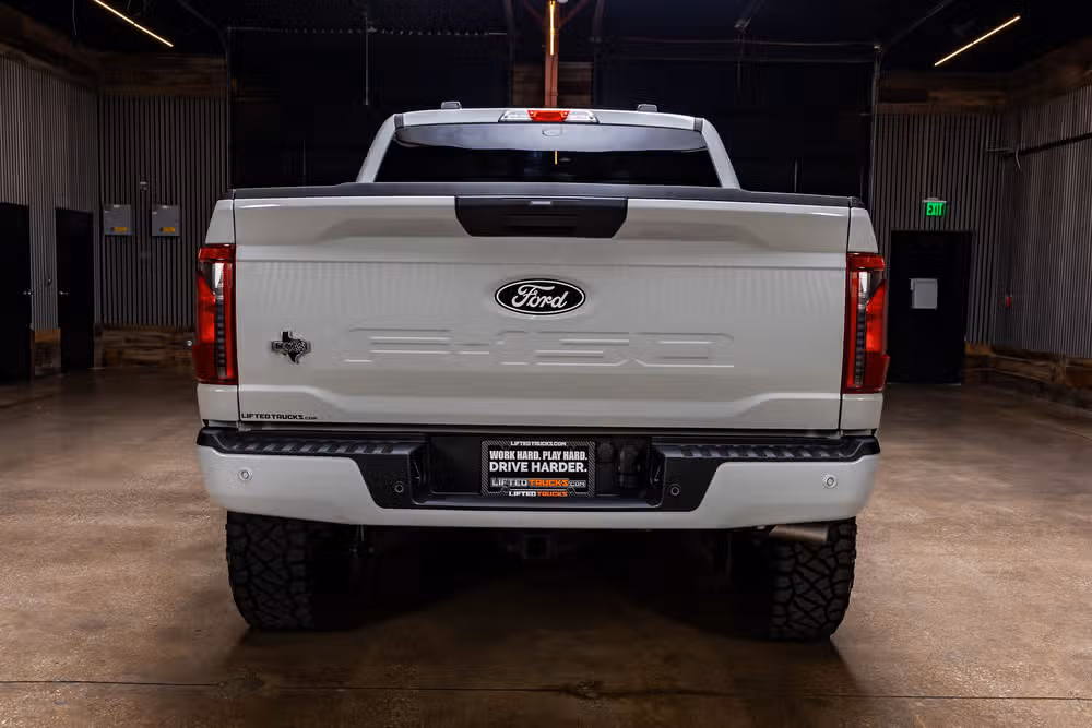 2026 Ford F-150 XLT SuperCrew Image 8