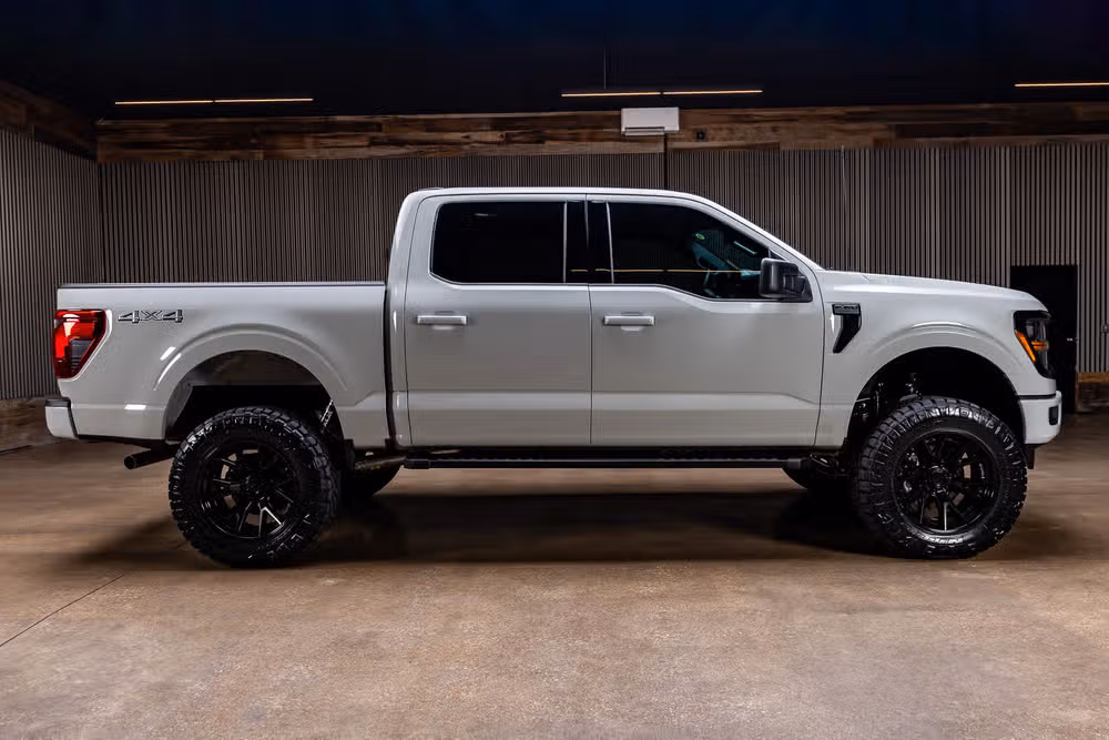 2026 Ford F-150 XLT SuperCrew Image 11