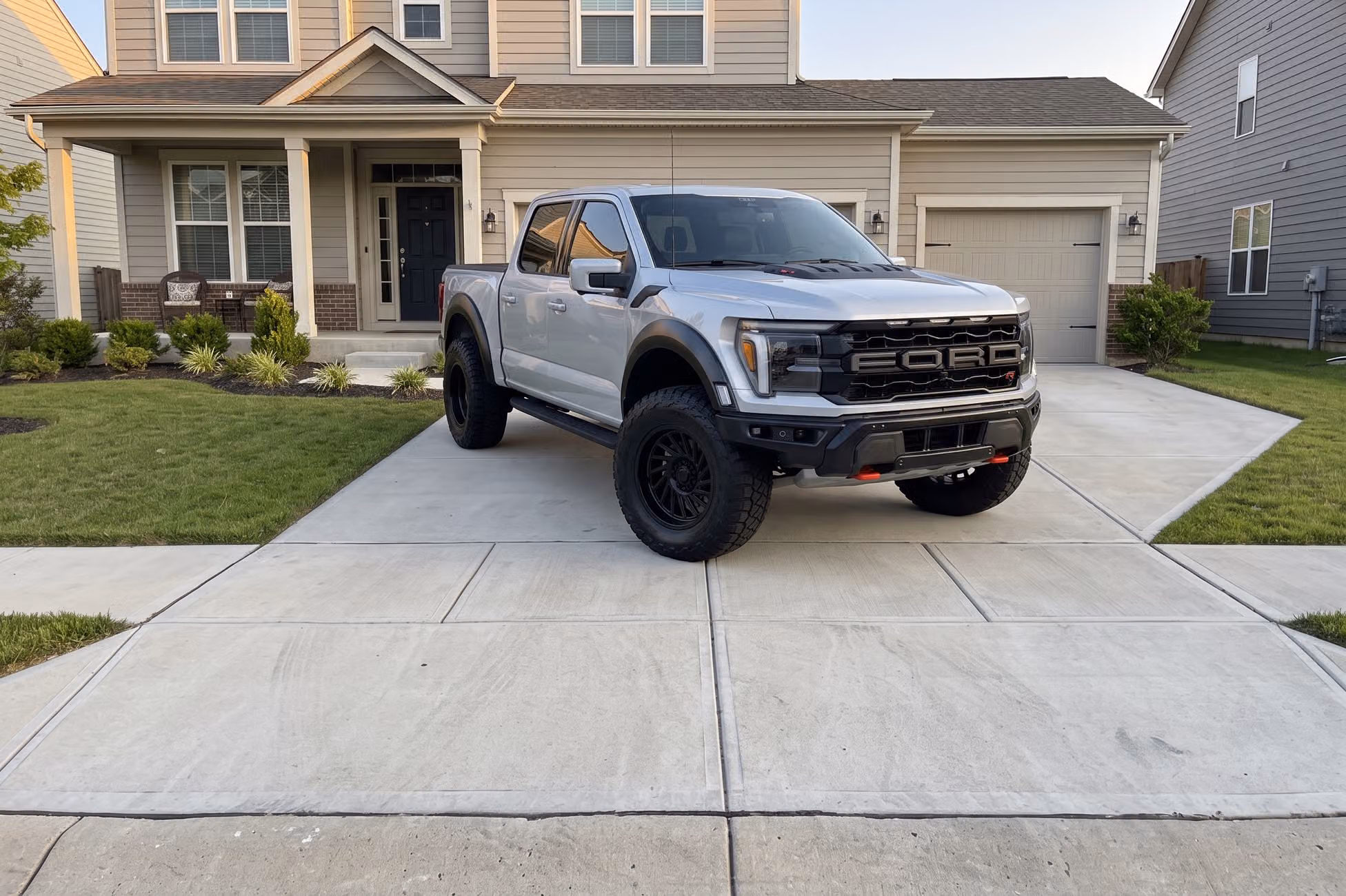 2025 Ford F-150 R Raptor SuperCrew Image 43