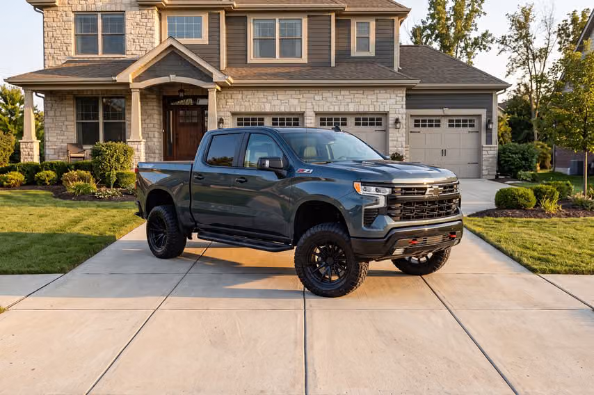 2025 Chevrolet Silverado 1500 LT Trail Boss Crew Cab Image 43