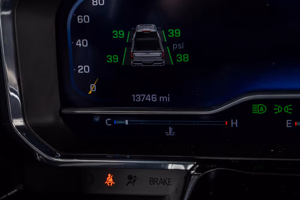 2025 Chevrolet Silverado 1500 LTZ Crew Cab Image 20