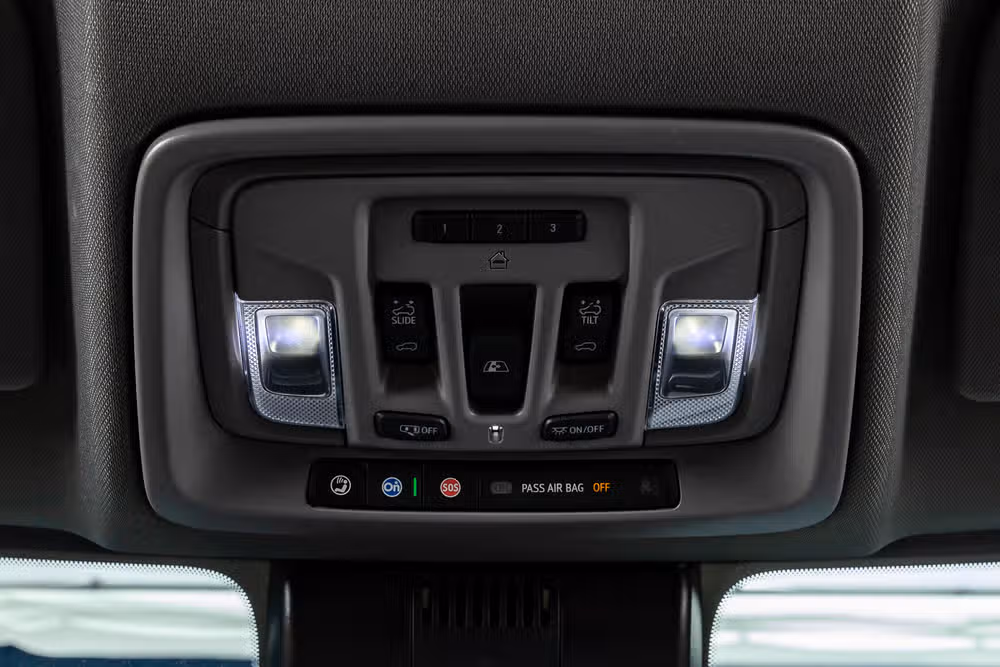 2025 Chevrolet Silverado 1500 LTZ Crew Cab Image 28