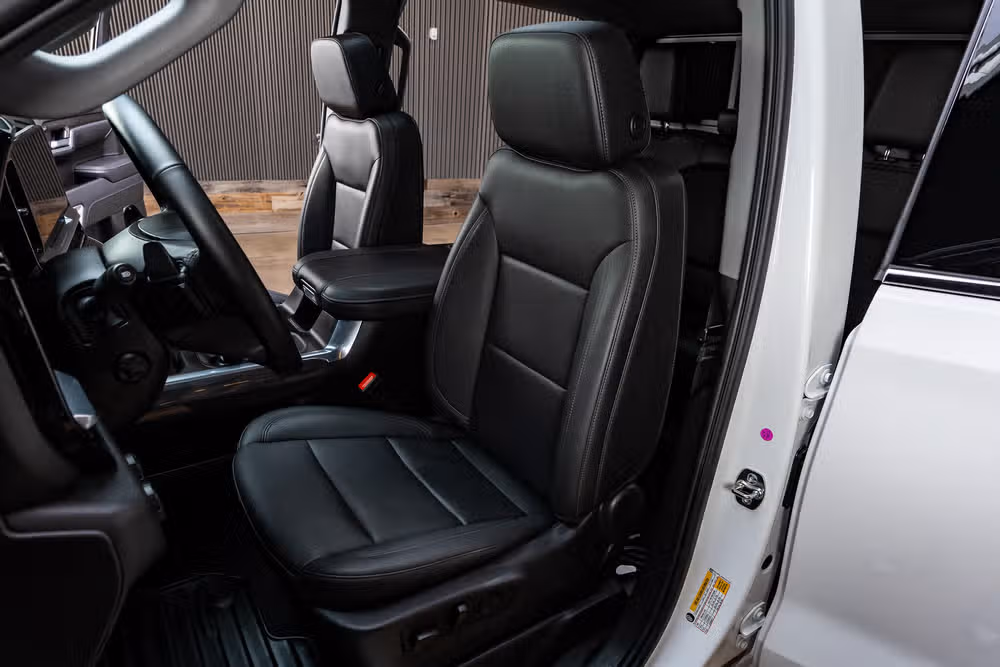 2025 Chevrolet Silverado 1500 LTZ Crew Cab Image 29