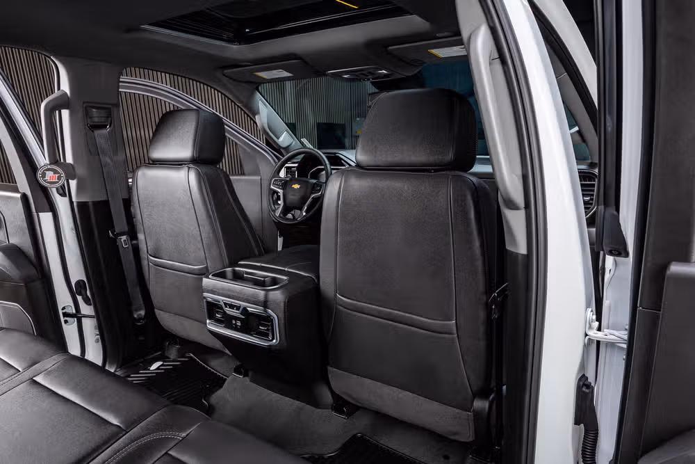 2025 Chevrolet Silverado 1500 LTZ Crew Cab Image 32