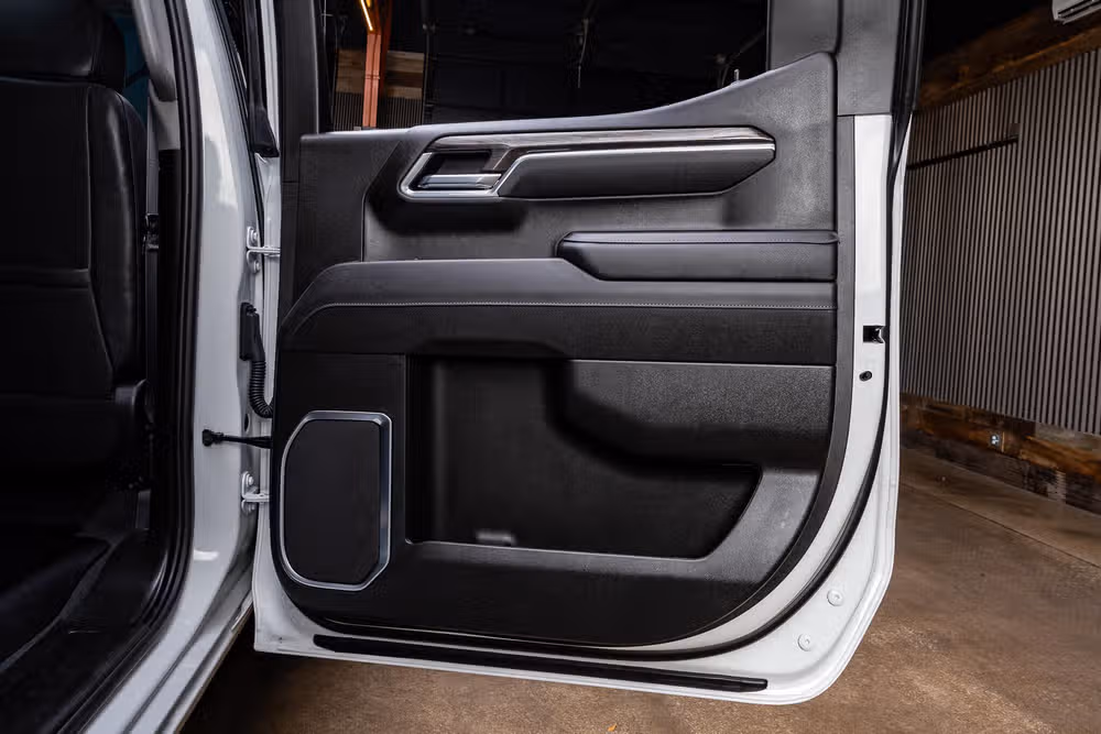 2025 Chevrolet Silverado 1500 LTZ Crew Cab Image 39