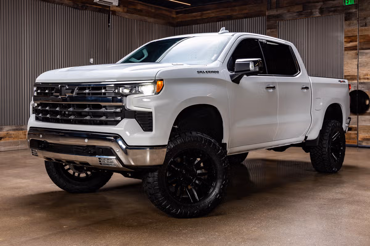 2025 Chevrolet Silverado 1500 LTZ Crew Cab