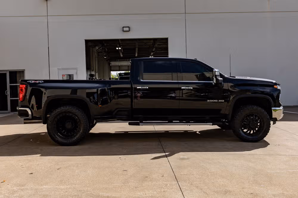 2025 Chevrolet Silverado 3500HD LTZ Crew Cab Image 11