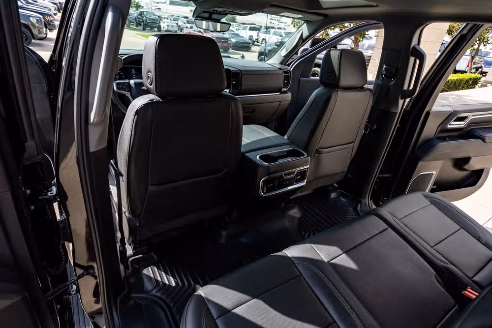 2025 Chevrolet Silverado 3500HD LTZ Crew Cab Image 35