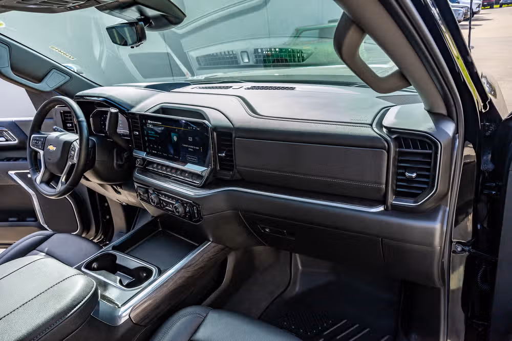2025 Chevrolet Silverado 3500HD LTZ Crew Cab Image 18