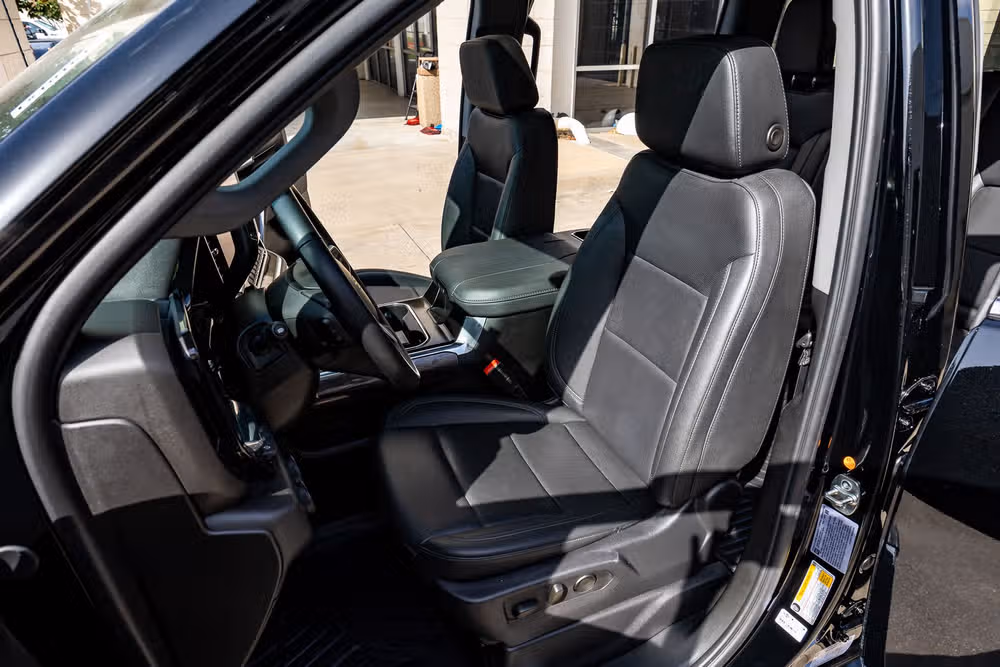 2025 Chevrolet Silverado 3500HD LTZ Crew Cab Image 30