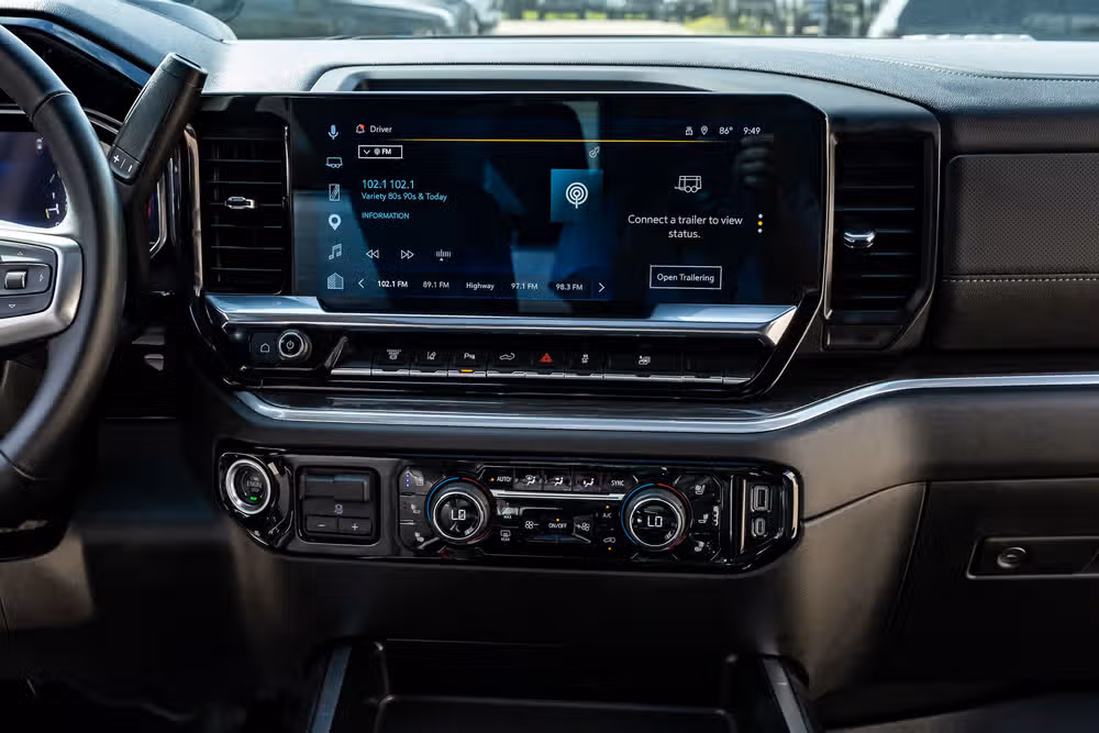 2025 Chevrolet Silverado 3500HD LTZ Crew Cab Image 24