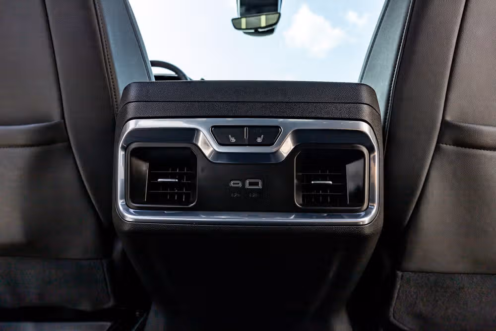 2025 Chevrolet Silverado 3500HD LTZ Crew Cab Image 34
