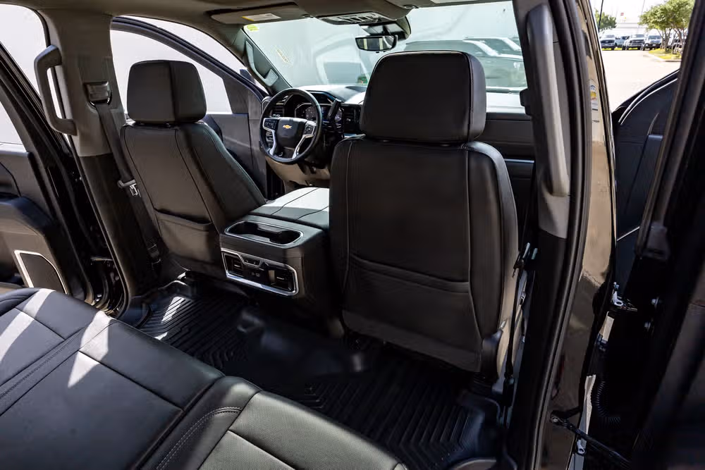 2025 Chevrolet Silverado 3500HD LTZ Crew Cab Image 33