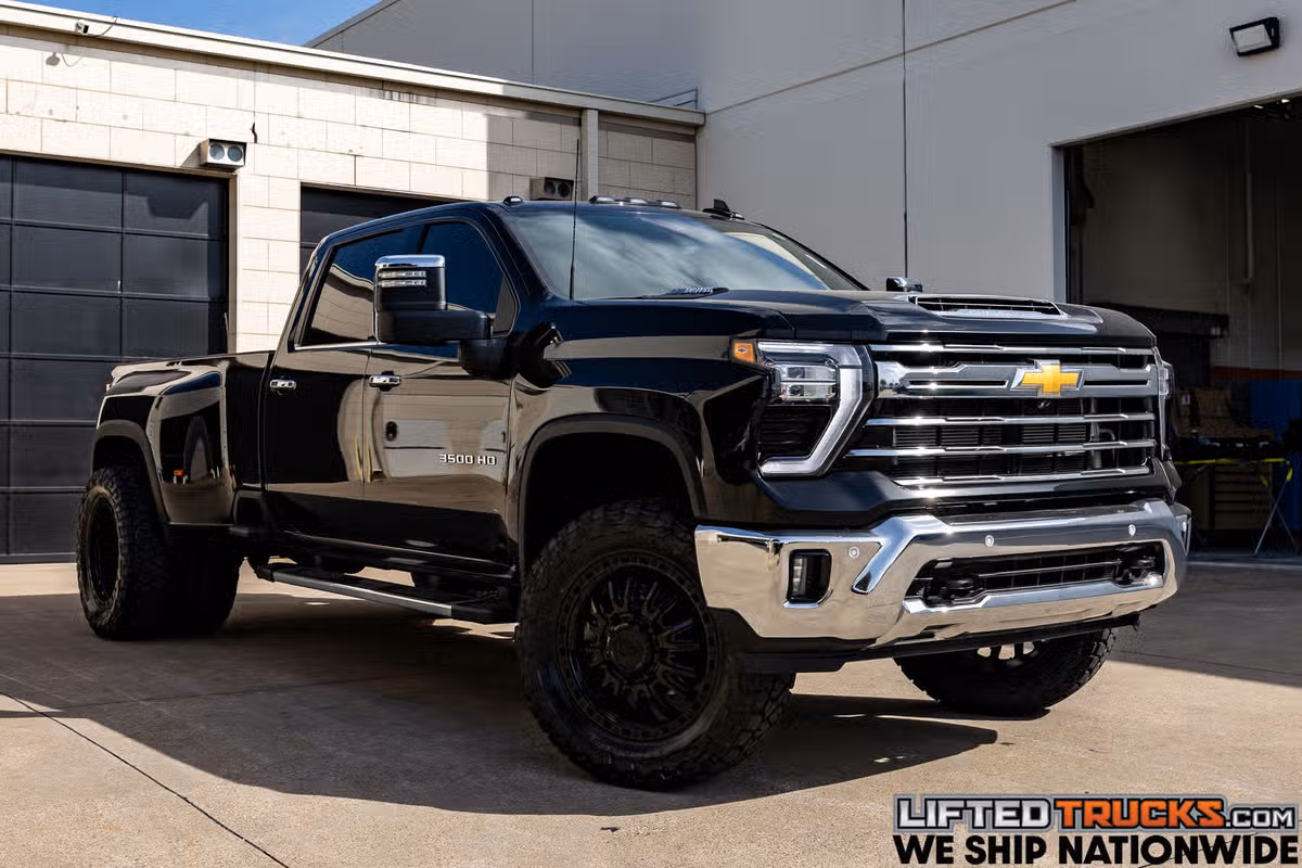 2025 Chevrolet Silverado 3500HD LTZ Crew Cab