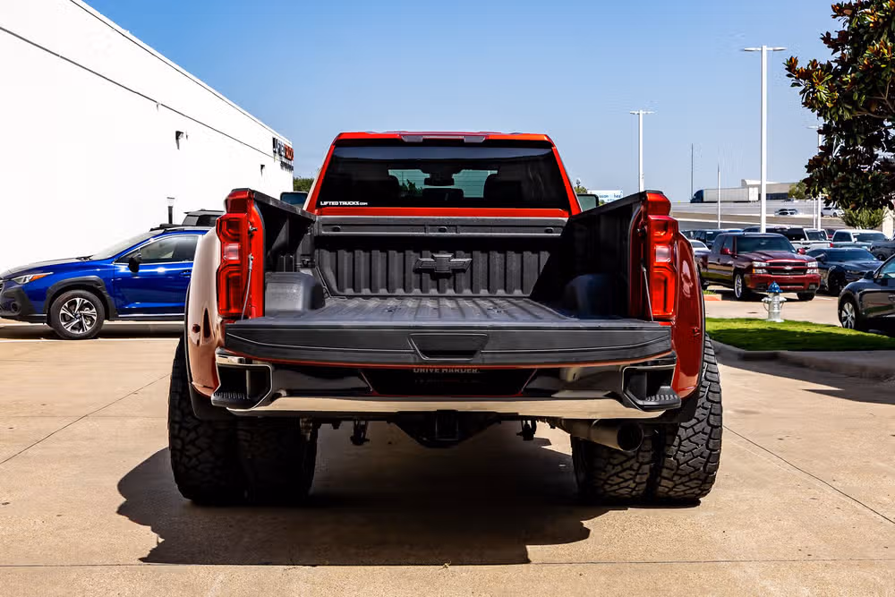2026 Chevrolet Silverado 3500HD LTZ Crew Cab Image 9